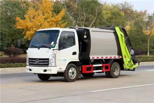 今日車型推薦：凱馬藍牌4方壓縮垃圾車