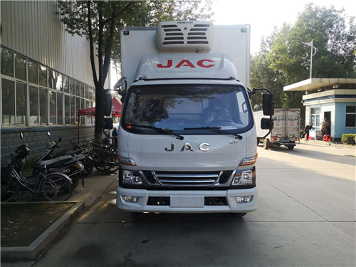 JAC駿鈴V6國(guó)六云內(nèi)150馬力冷藏車(chē)圖片參數(shù)