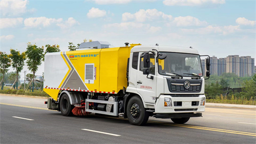 東風天錦全新一代吸塵王(滾掃車）震撼上市 