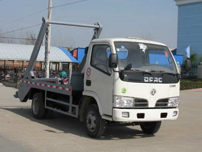 東風小霸王擺臂式垃圾車