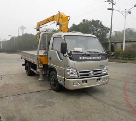 福田時代金剛隨車起重運輸車