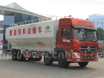 東風(fēng)天龍前四后八散裝飼料運(yùn)輸車