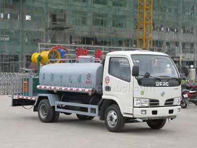 東風多利卡4噸綠化噴灑車打藥車