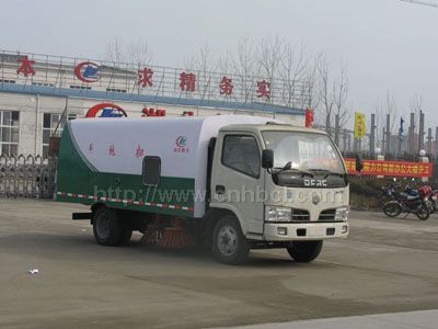 東風(fēng)福瑞卡小型掃路車