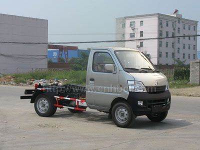 國(guó)四重慶長(zhǎng)安車廂可卸式垃圾車